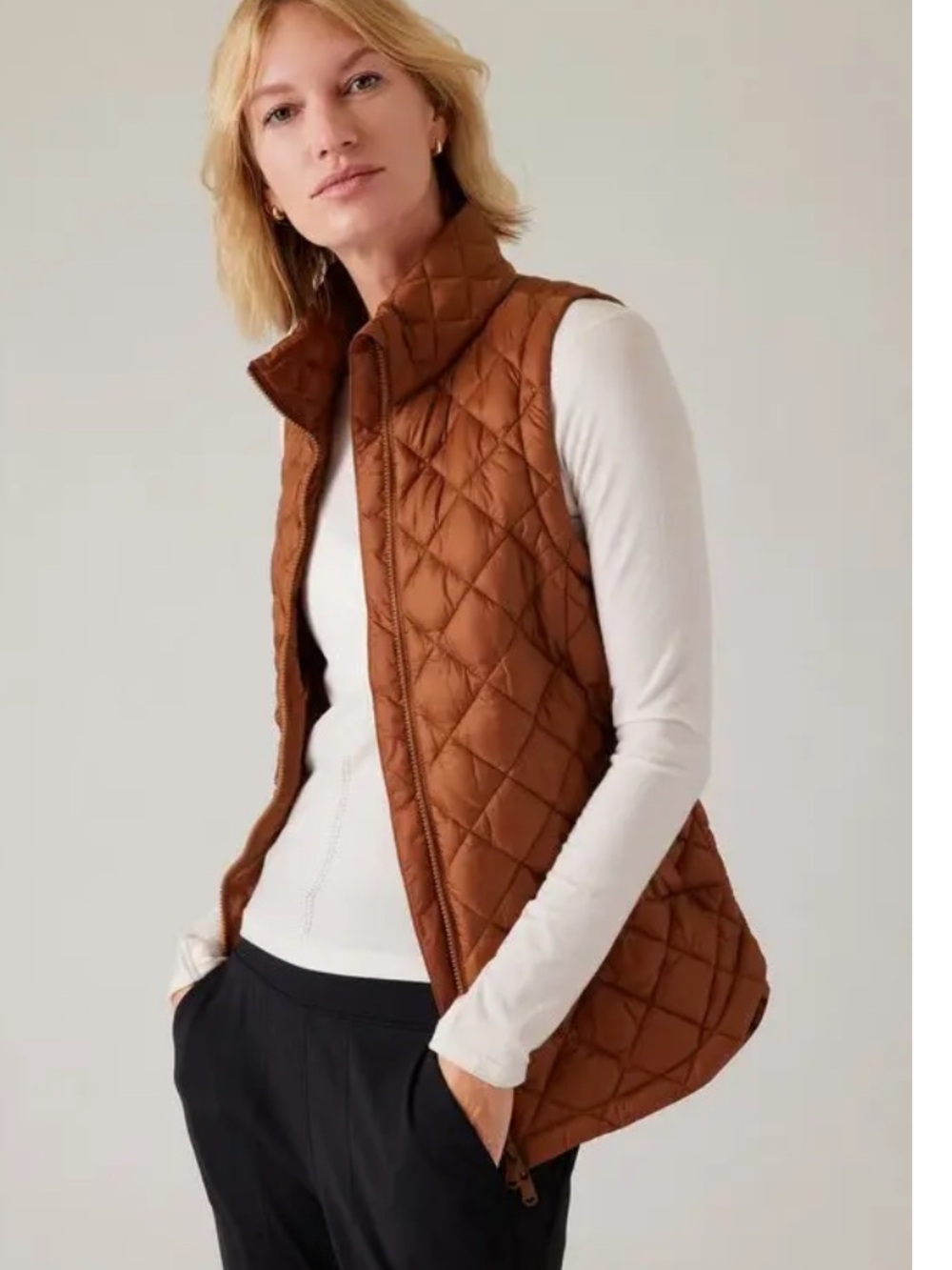 Athleta  Whisper Quilted Featherless Vest in Rust Women’s Size Medium
